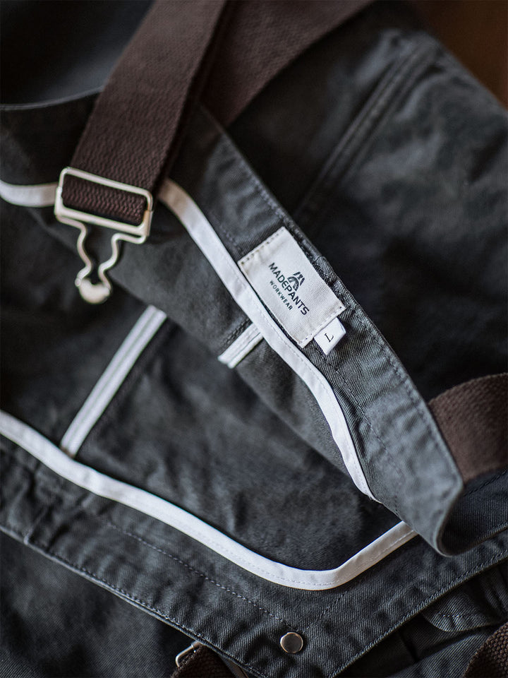 André™ | Ajaton haalari