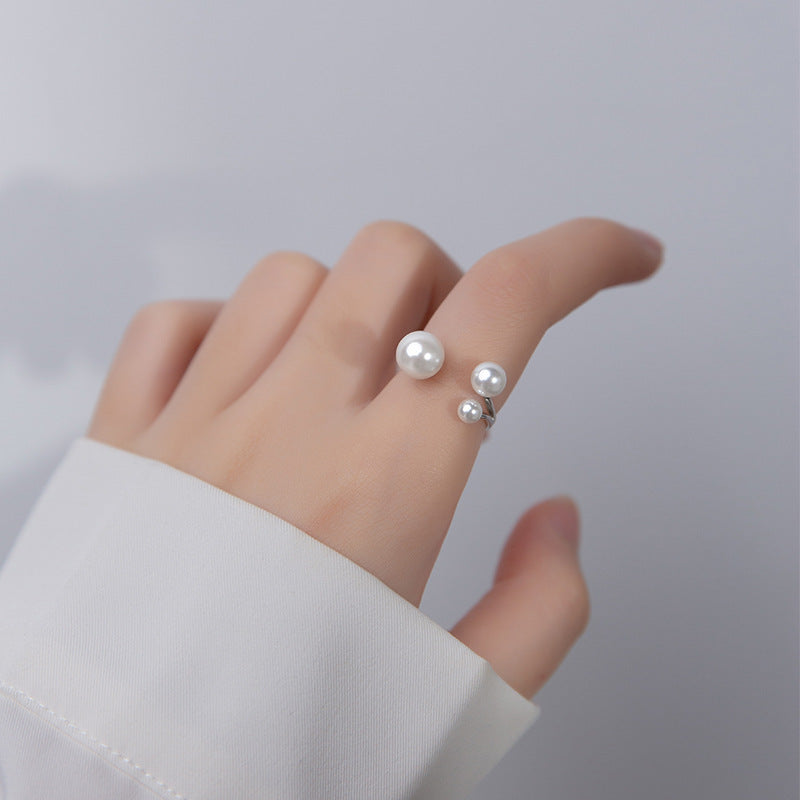 Anillo de perlas de agua dulce triple ajustable