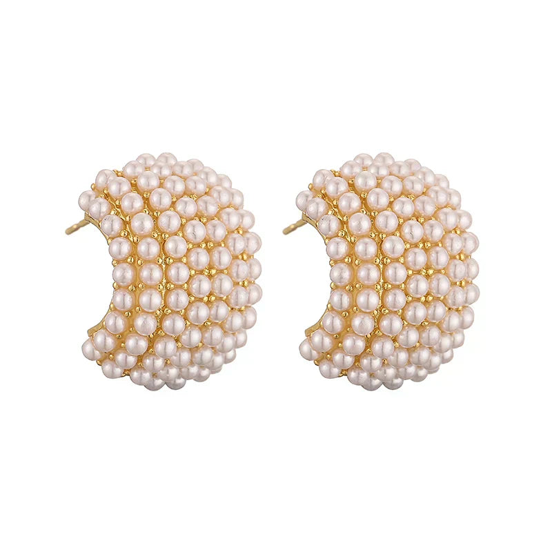 Pendientes de perlas clásicos