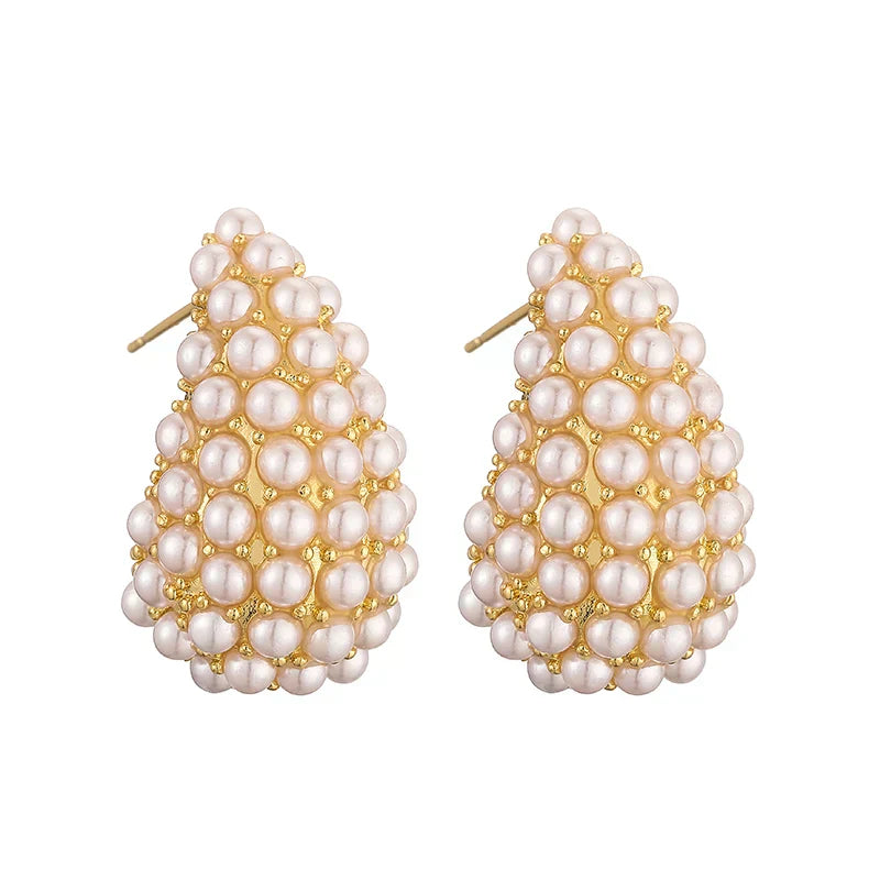 Pendientes de perlas clásicos