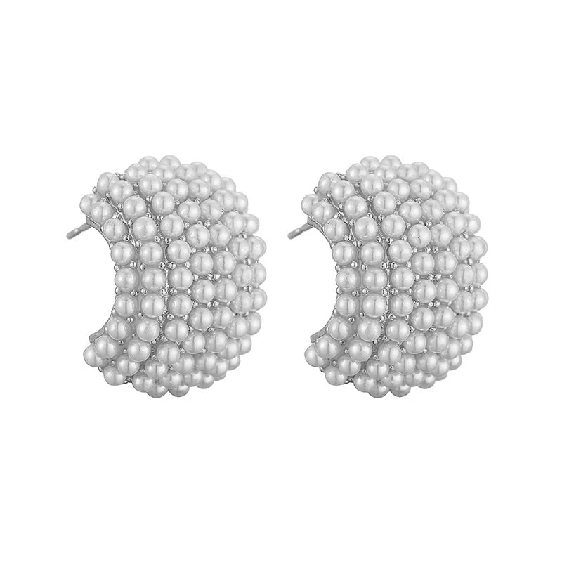 Pendientes de perlas clásicos