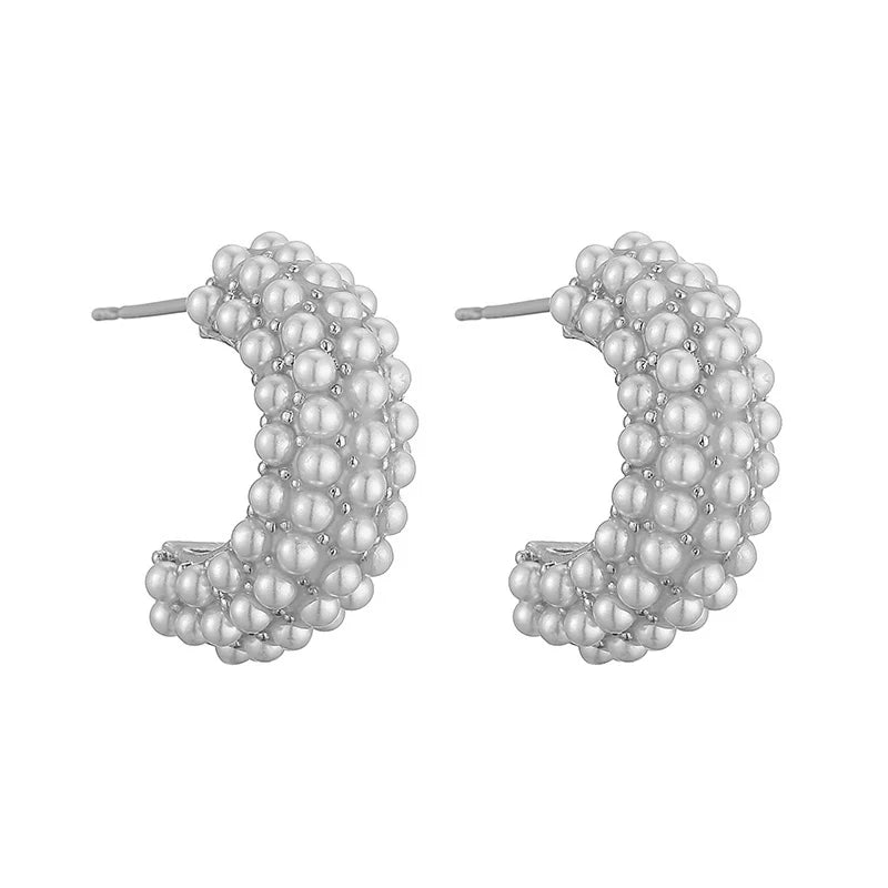 Pendientes de perlas clásicos