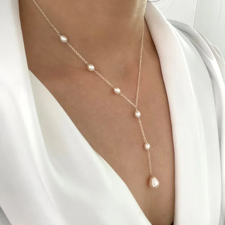 Collier Vintage Suspendido en Perlas
