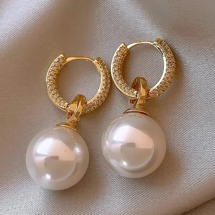 Pendientes de perlas elegantes